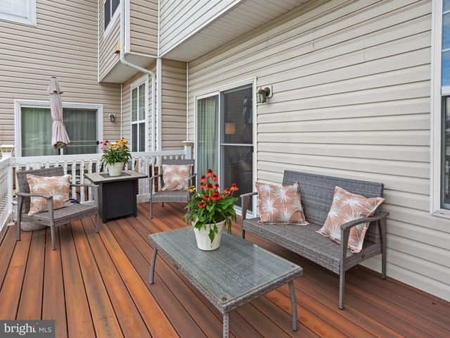 30 ARENAS CT, Capitol Heights, MD 20743