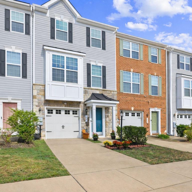 30 ARENAS CT, Capitol Heights, MD 20743