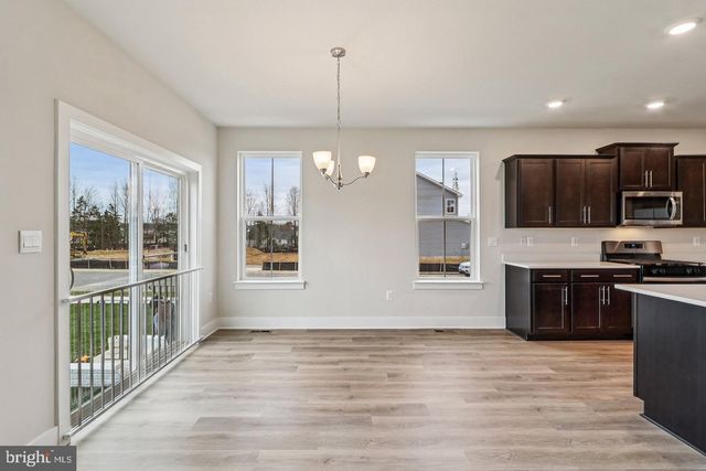 7702 BOWLES CIR, Fredericksburg, VA 22407