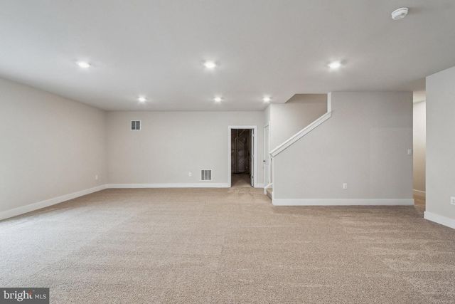 7702 BOWLES CIR, Fredericksburg, VA 22407