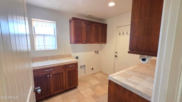 428 W GRANTS Passage, San Tan Valley, AZ 85143