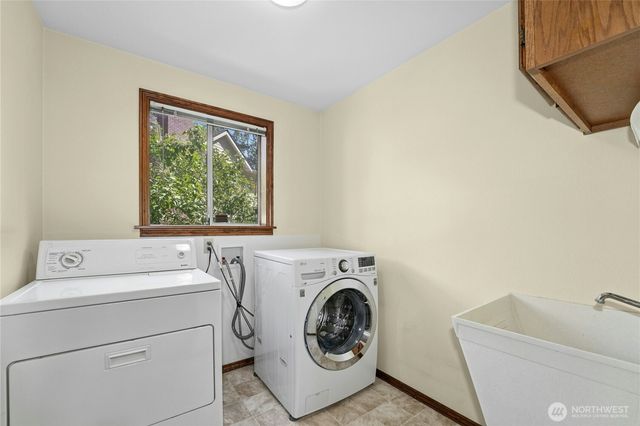 209 SW 331st Place, Federal Way, WA 98023