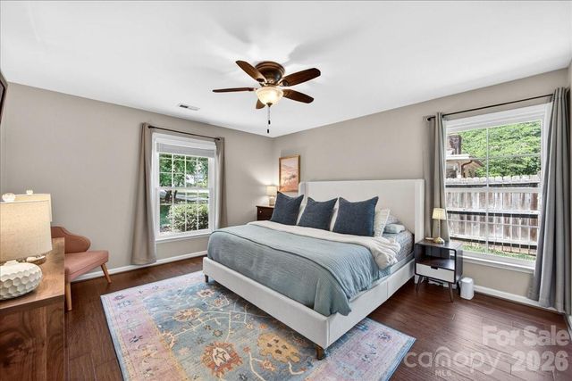 5017 Sharon View Road, Charlotte, NC 28226
