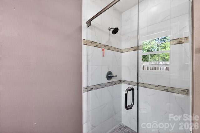 5017 Sharon View Road, Charlotte, NC 28226