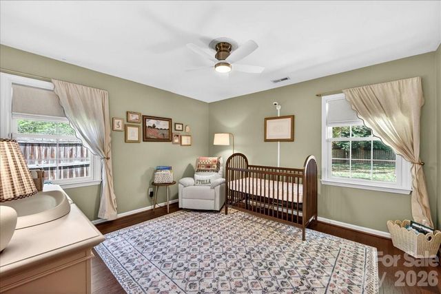 5017 Sharon View Road, Charlotte, NC 28226