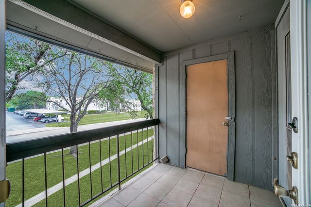 3843 Barrington St Apt 242K, San Antonio, TX 78217