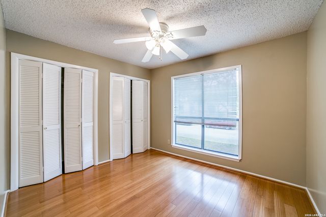 3843 Barrington St Apt 242K, San Antonio, TX 78217