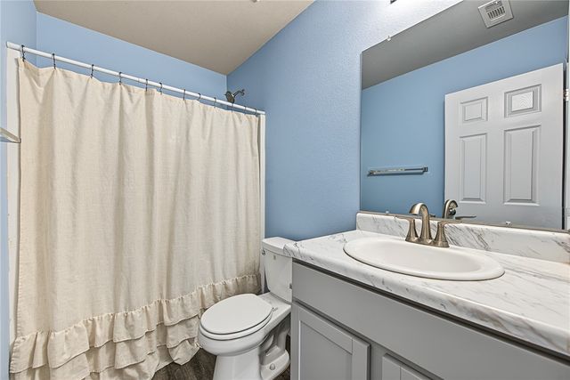 1030 Meadowridge Drive, Centerton, AR 72719