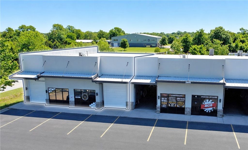 2605 Storage Parkway 1, Rogers, AR 72756