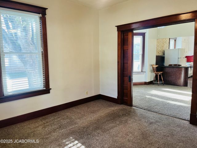 201 BUCHANAN STREET, Jefferson City, MO 65101