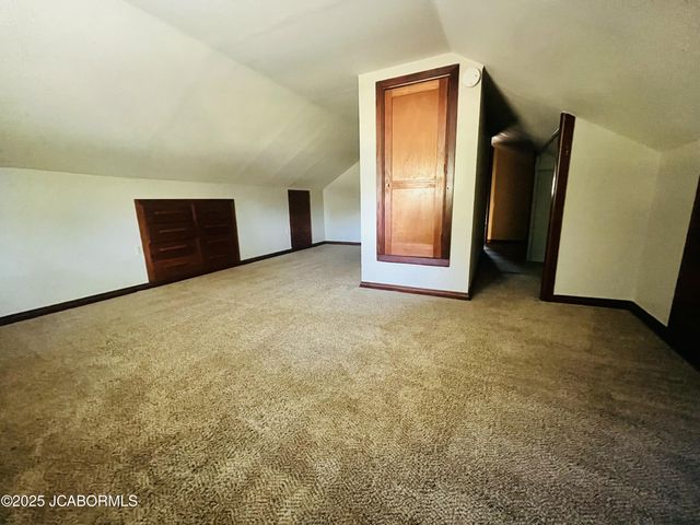 201 BUCHANAN STREET, Jefferson City, MO 65101