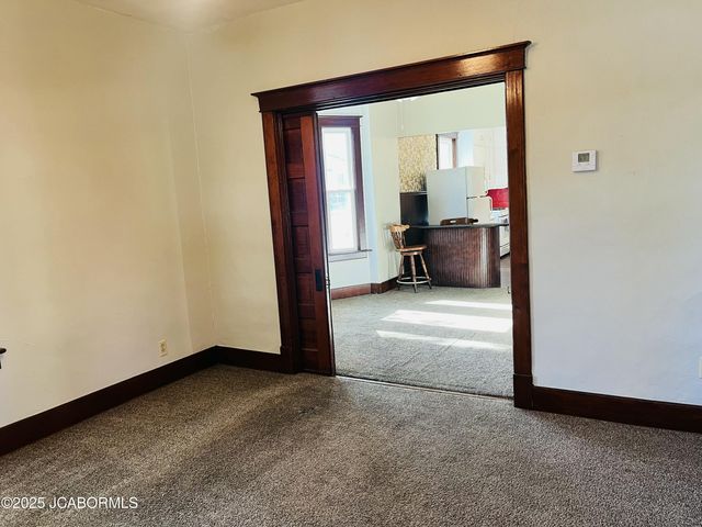 201 BUCHANAN STREET, Jefferson City, MO 65101