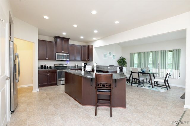 9006 Proctors Run Ct, Chesterfield, VA 23237