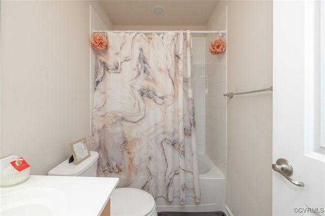 9006 Proctors Run Ct, Chesterfield, VA 23237