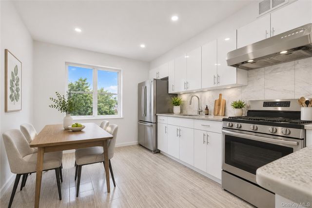 2909 137th Street 2K, Flushing, NY 11354