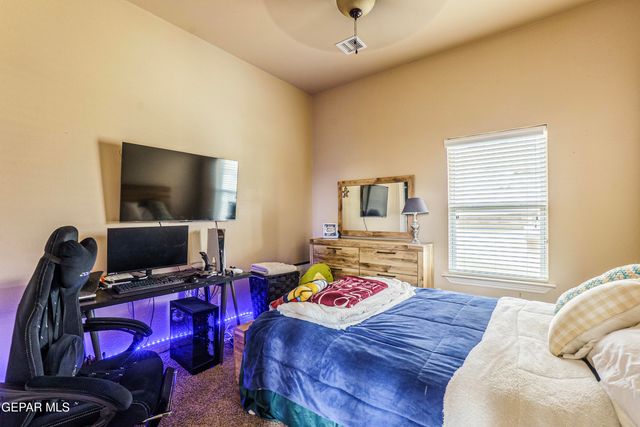 5565 MIKE VANE Drive, El Paso, TX 79934