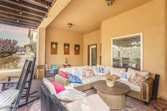 5565 MIKE VANE Drive, El Paso, TX 79934