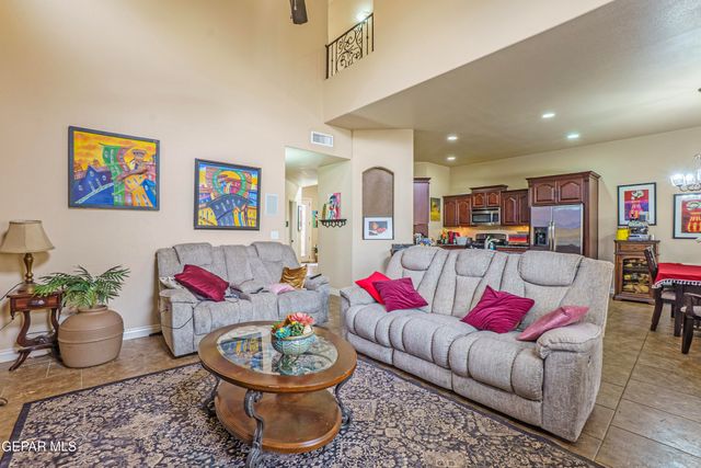 5565 MIKE VANE Drive, El Paso, TX 79934