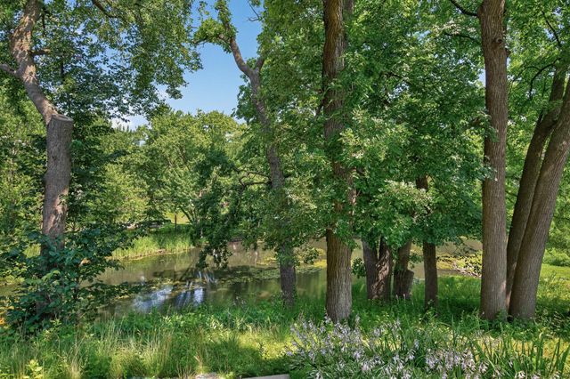 4360 Brookside Court 209, Edina, MN 55436
