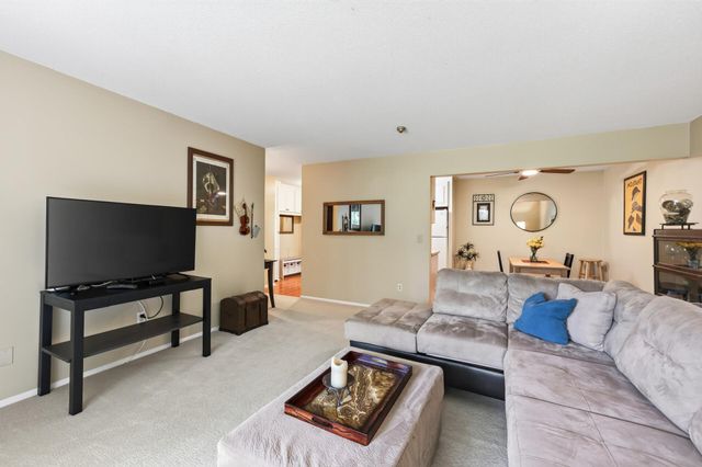 4360 Brookside Court 209, Edina, MN 55436