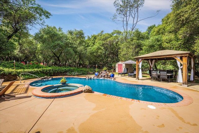 3940 Welker Ln, Shingle Springs, CA 95682