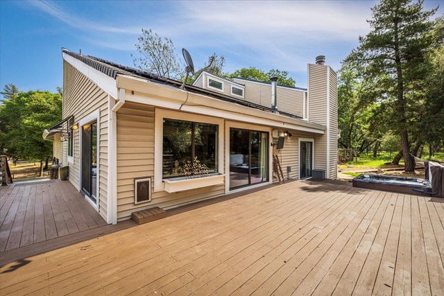 3940 Welker Ln, Shingle Springs, CA 95682