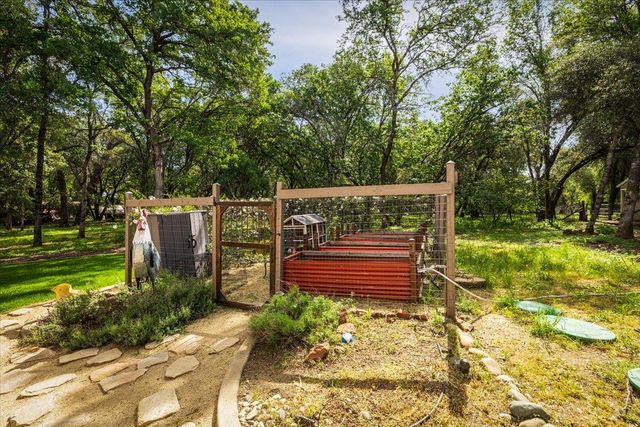 3940 Welker Ln, Shingle Springs, CA 95682