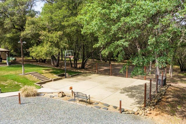 3940 Welker Ln, Shingle Springs, CA 95682