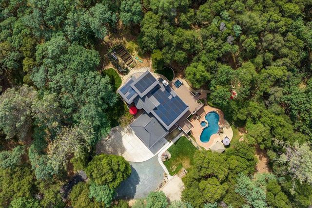 3940 Welker Ln, Shingle Springs, CA 95682