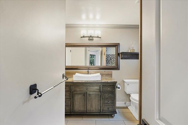 3940 Welker Ln, Shingle Springs, CA 95682