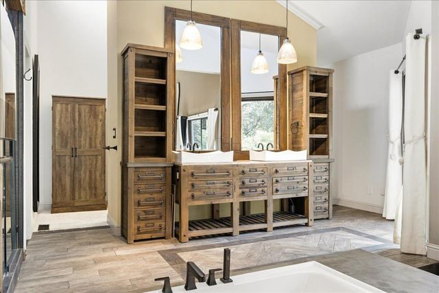 3940 Welker Ln, Shingle Springs, CA 95682