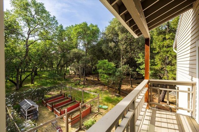 3940 Welker Ln, Shingle Springs, CA 95682