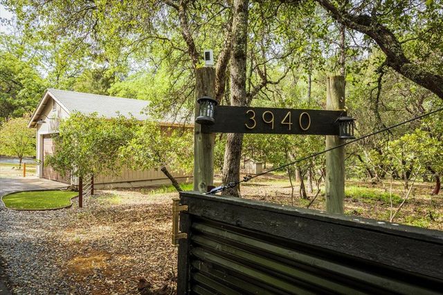 3940 Welker Ln, Shingle Springs, CA 95682