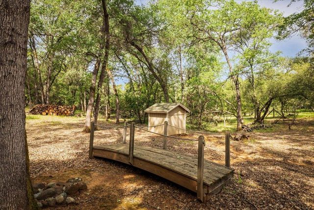 3940 Welker Ln, Shingle Springs, CA 95682