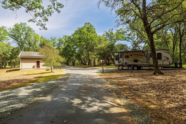 3940 Welker Ln, Shingle Springs, CA 95682