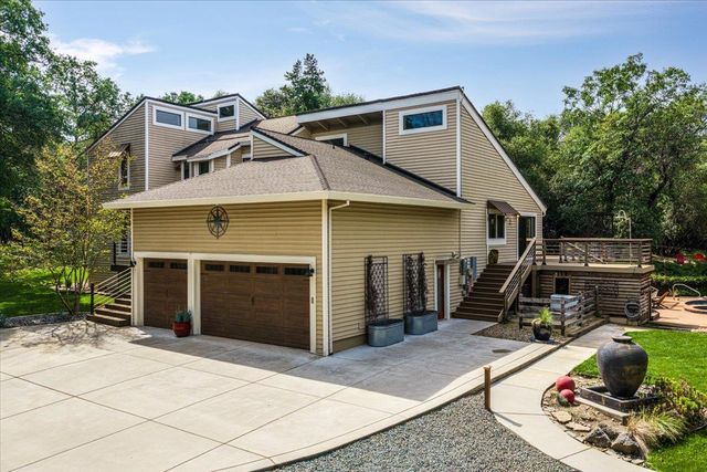 3940 Welker Ln, Shingle Springs, CA 95682