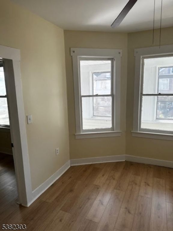 387 E 9Th Ave, Roselle Boro, NJ 07203