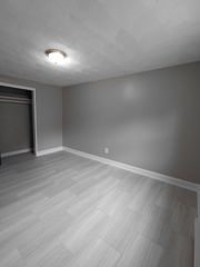 8 Walker Rd 6, North Andover, MA 01845