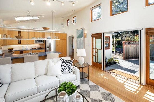 204 Princeton Road, Menlo Park, CA 94025