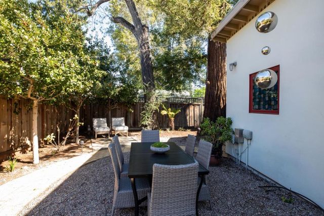 204 Princeton Road, Menlo Park, CA 94025