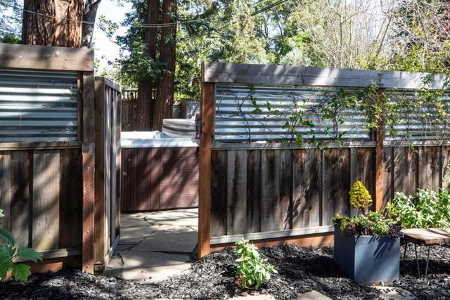 204 Princeton Road, Menlo Park, CA 94025