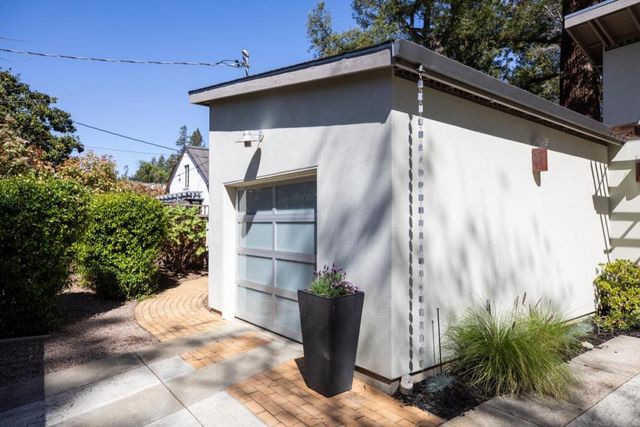 204 Princeton Road, Menlo Park, CA 94025