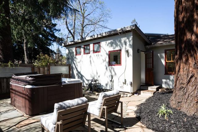 204 Princeton Road, Menlo Park, CA 94025