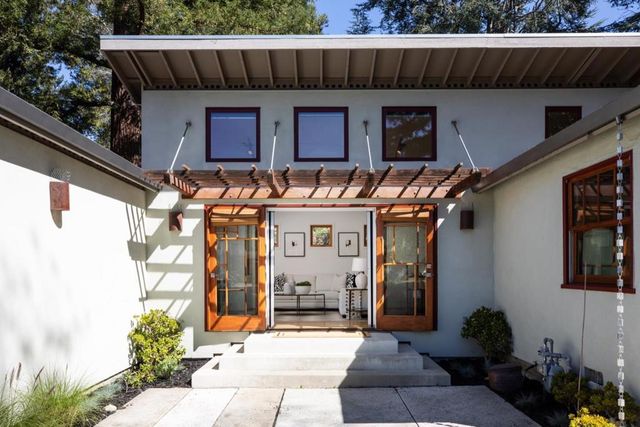 204 Princeton Road, Menlo Park, CA 94025