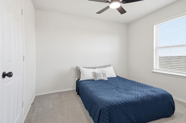 408 Bedford Falls LN, Jarrell, TX 76537