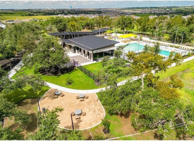 408 Bedford Falls LN, Jarrell, TX 76537