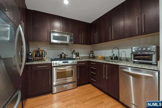 317 Hudson Park 317, Edgewater, NJ 07020