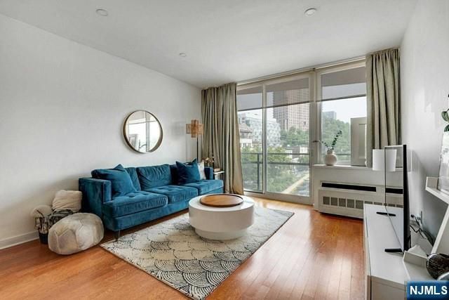 317 Hudson Park 317, Edgewater, NJ 07020