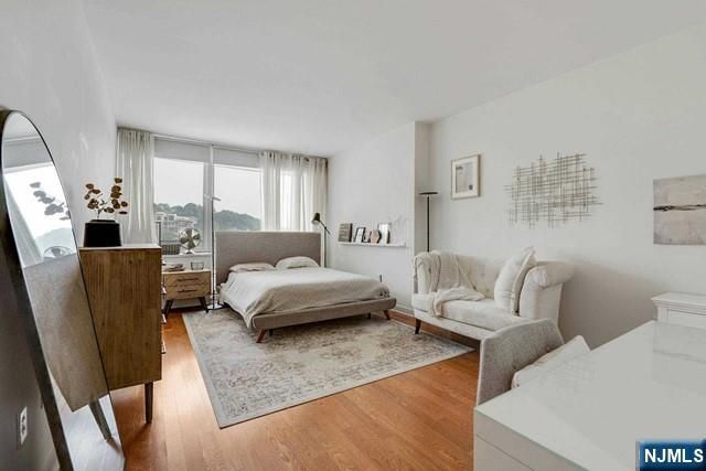 317 Hudson Park 317, Edgewater, NJ 07020