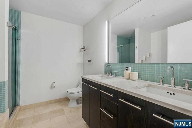317 Hudson Park 317, Edgewater, NJ 07020